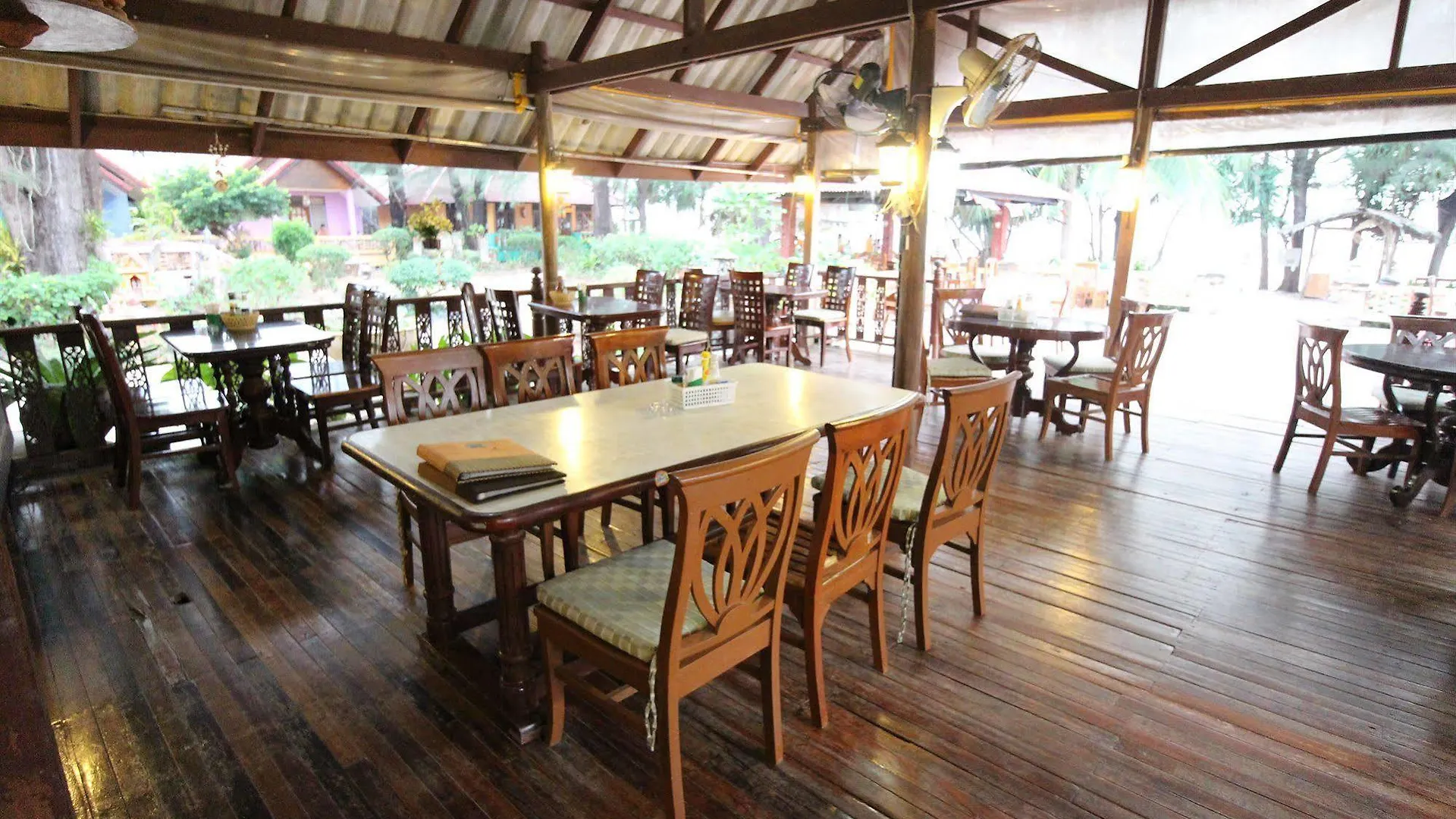 Lanta Villa Resort Ban Ai Dao Hotel